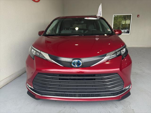 used 2024 Toyota Sienna car, priced at $49,000