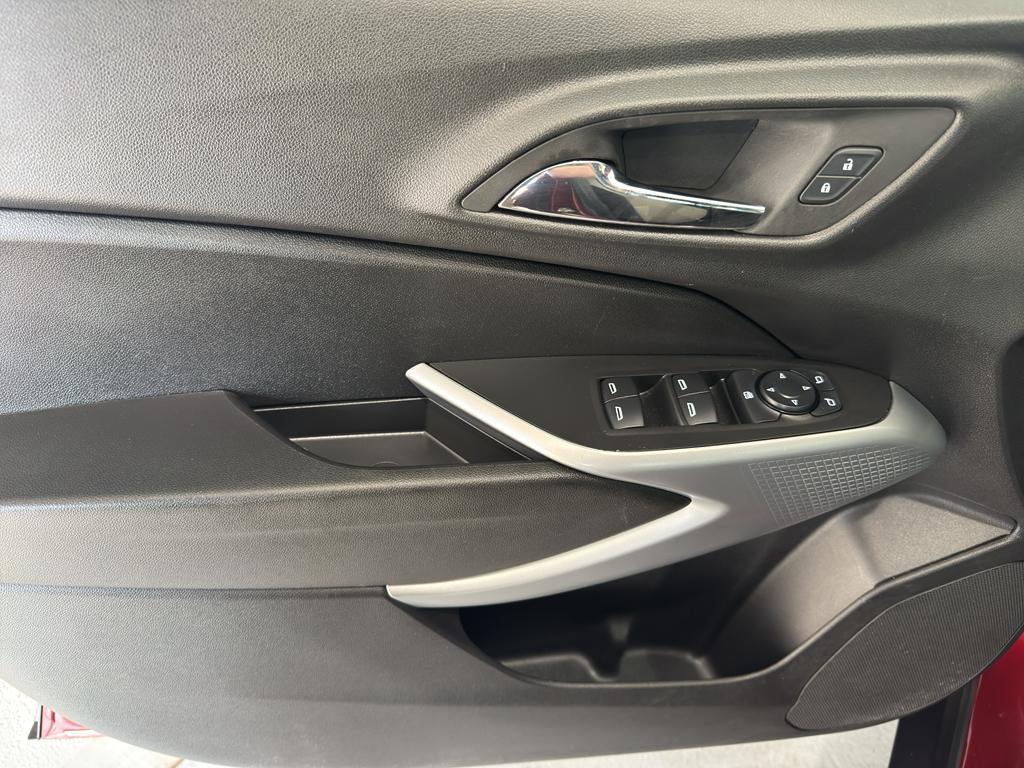 used 2024 Chevrolet Trax car, priced at $21,487