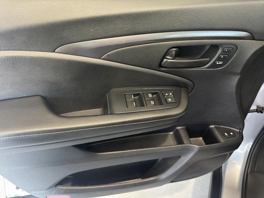 used 2023 Honda Passport car, priced at $31,612