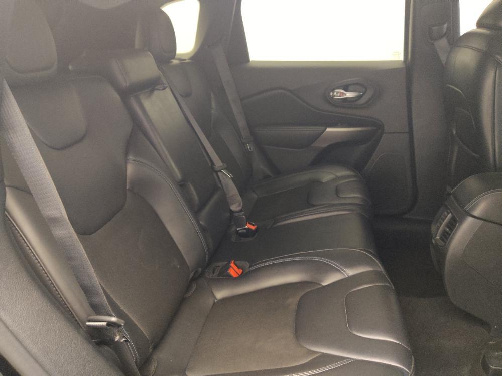 used 2020 Jeep Cherokee car, priced at $18,195