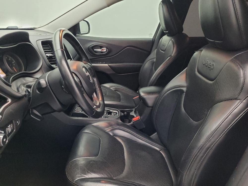 used 2019 Jeep Cherokee car, priced at $17,295