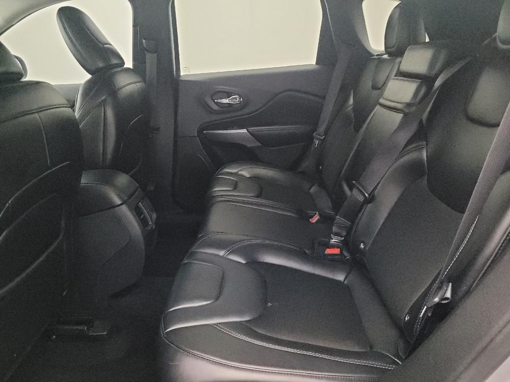used 2019 Jeep Cherokee car, priced at $16,495