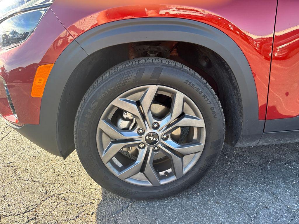 used 2024 Kia Seltos car, priced at $20,000
