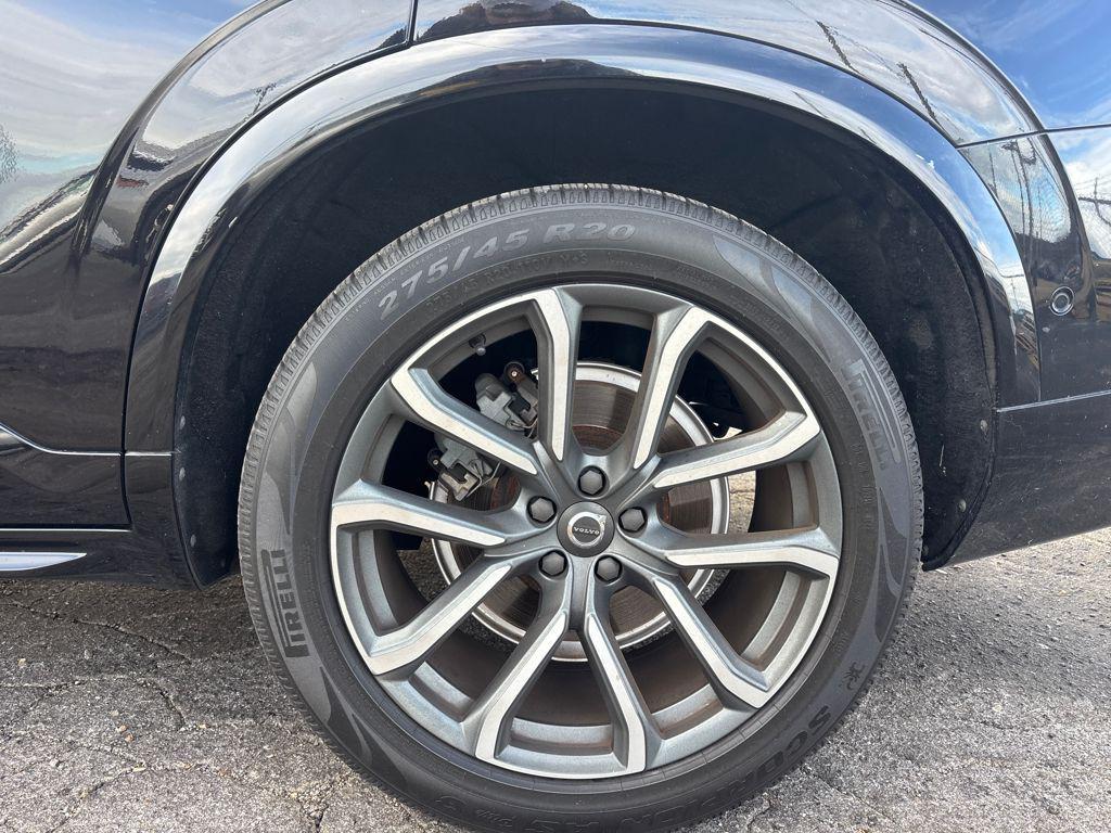used 2018 Volvo XC90 car, priced at $17,500