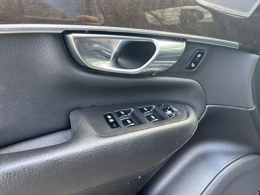 used 2018 Volvo XC90 car, priced at $17,500