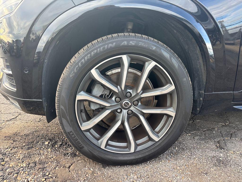 used 2018 Volvo XC90 car, priced at $17,500