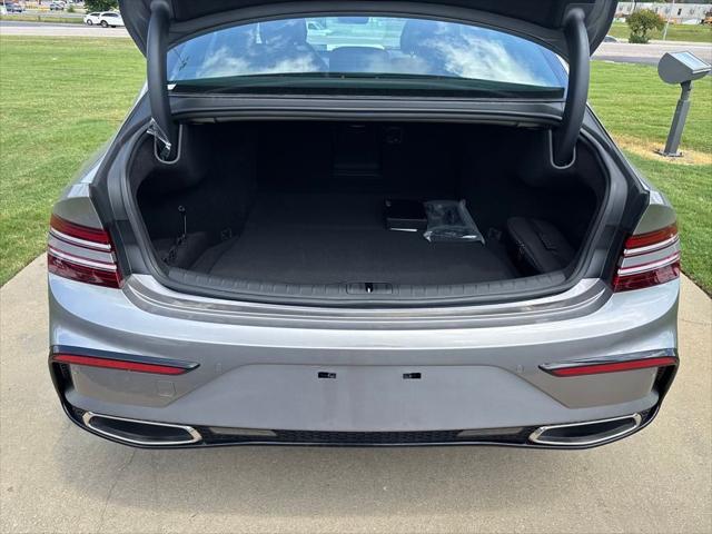 new 2025 Genesis G80 car, priced at $79,030