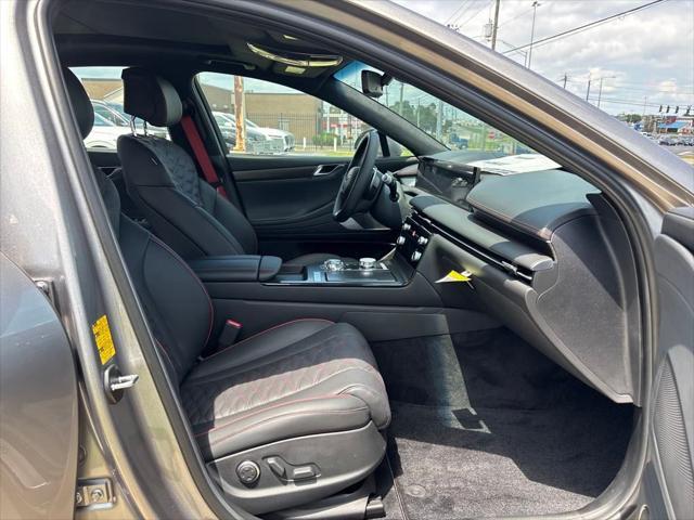 new 2025 Genesis G80 car, priced at $79,030