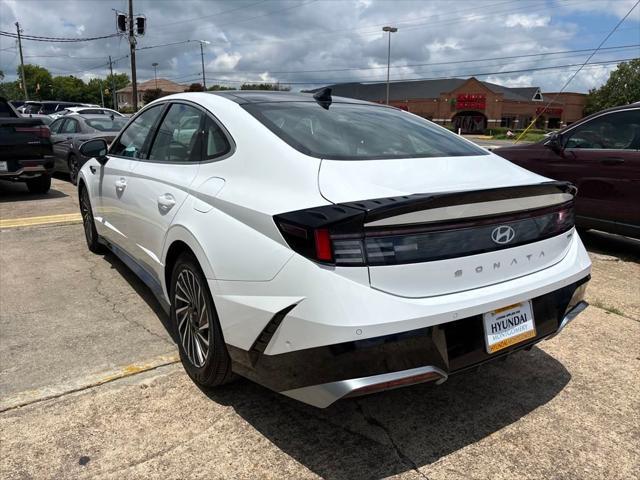 used 2025 Hyundai Sonata Hybrid car, priced at $34,200