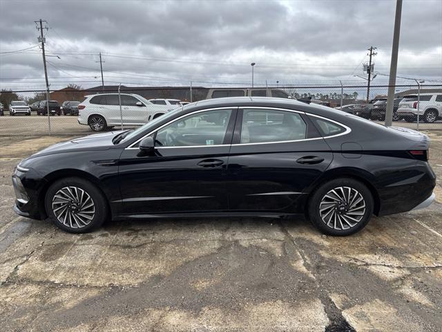 used 2024 Hyundai Sonata Hybrid car, priced at $32,250