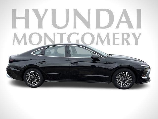 used 2024 Hyundai Sonata Hybrid car, priced at $32,250