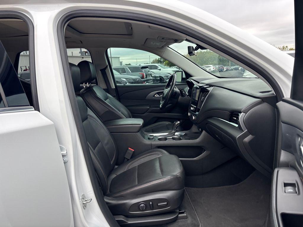 used 2020 Chevrolet Traverse car, priced at $21,600