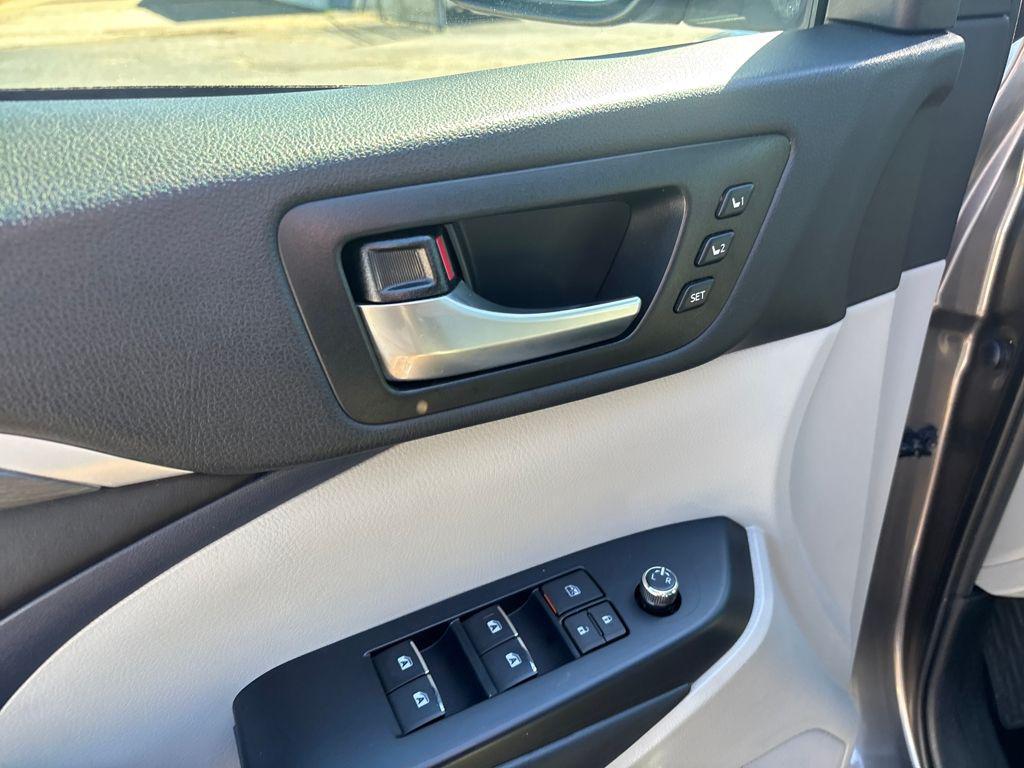 used 2019 Toyota Highlander car, priced at $24,800