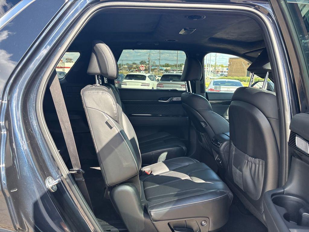 used 2024 Hyundai Palisade car, priced at $39,000