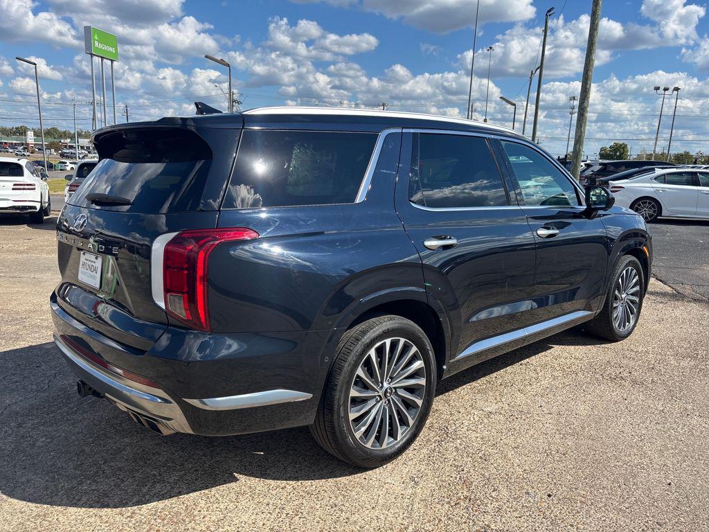 used 2024 Hyundai Palisade car, priced at $39,000