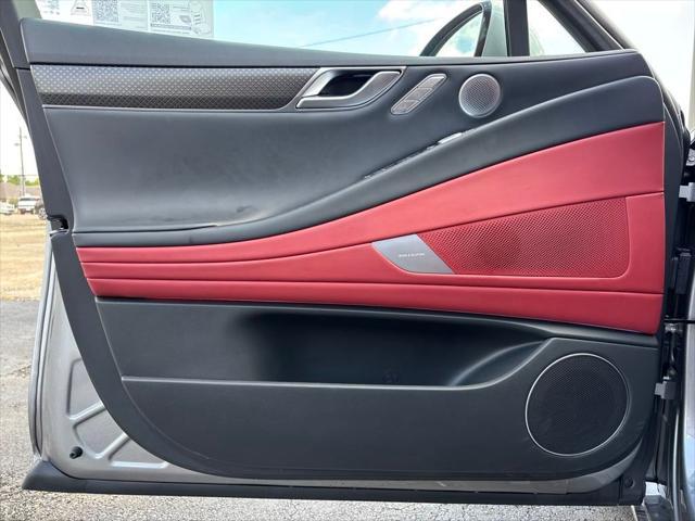 new 2025 Genesis G80 car, priced at $79,340