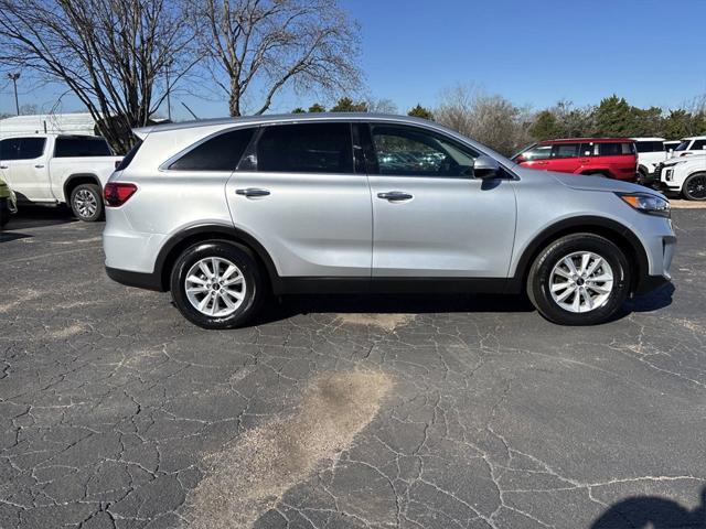 used 2019 Kia Sorento car, priced at $17,500