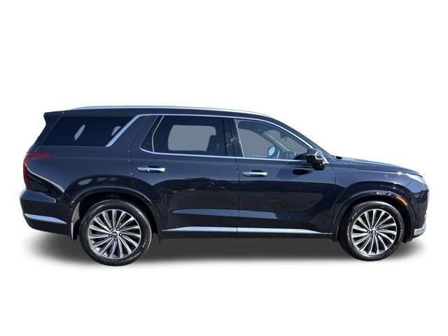 used 2024 Hyundai Palisade car, priced at $39,300