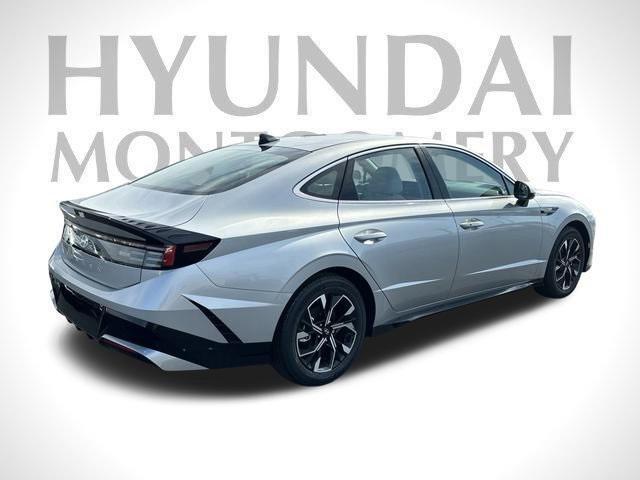 new 2024 Hyundai Sonata car, priced at $29,180