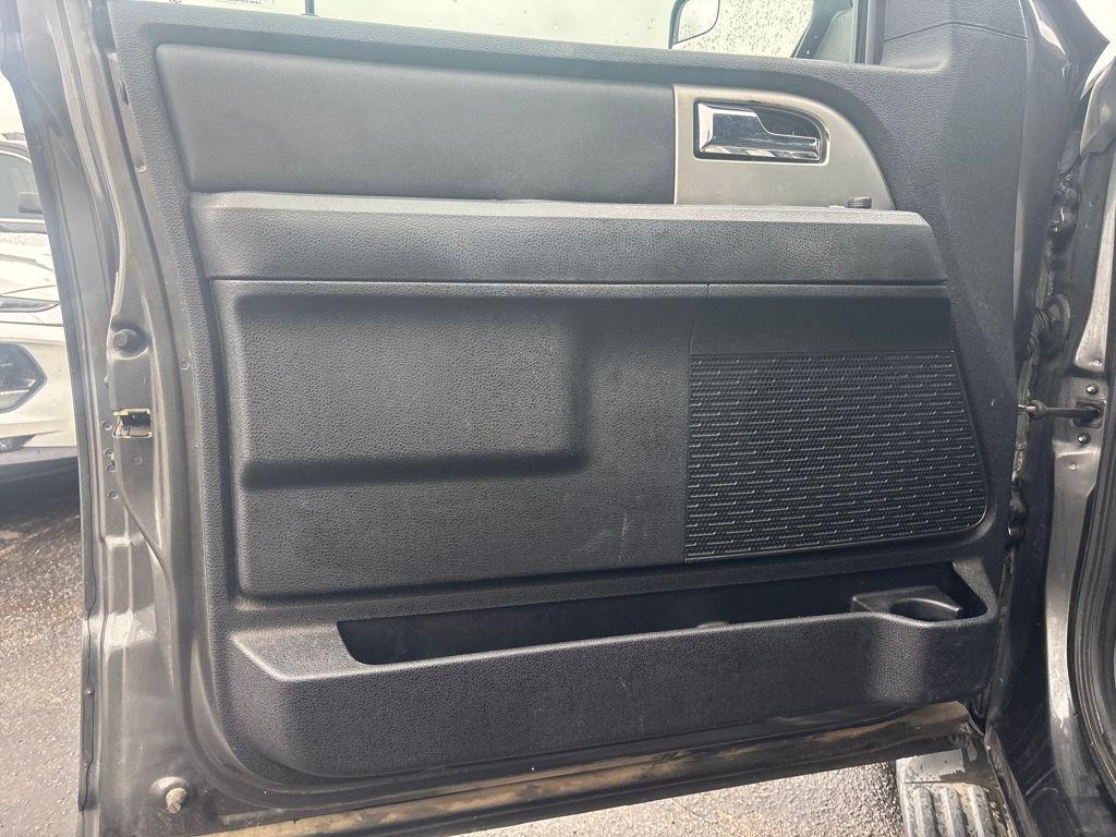 used 2017 Ford Expedition car, priced at $9,501