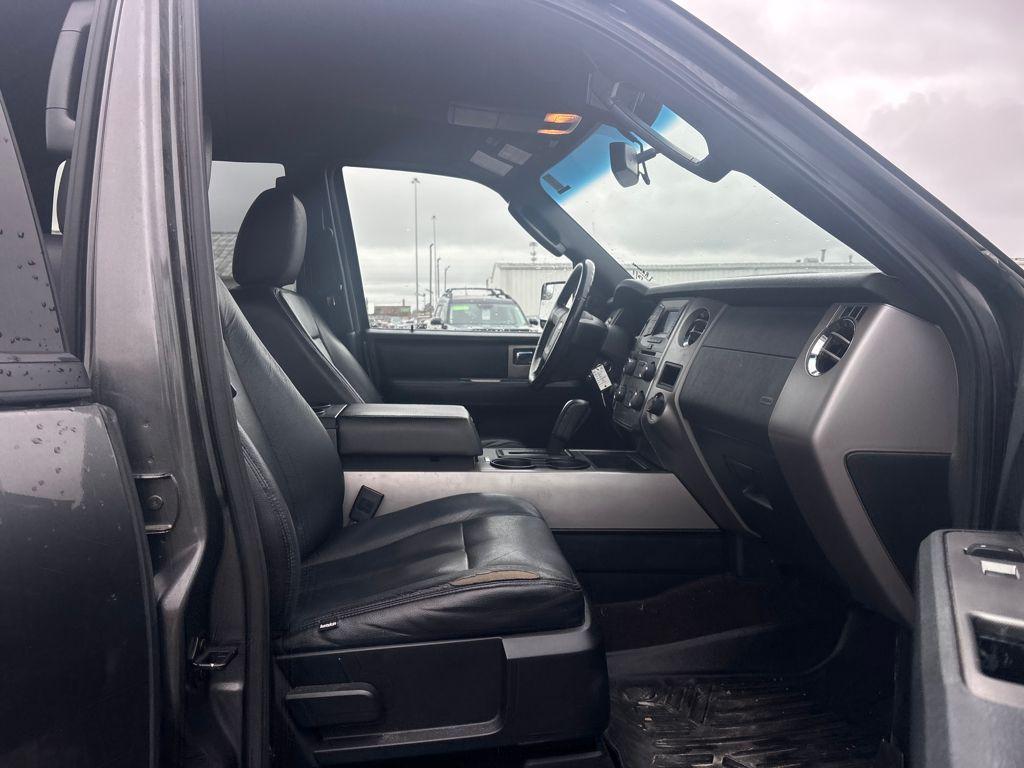 used 2017 Ford Expedition car, priced at $9,501
