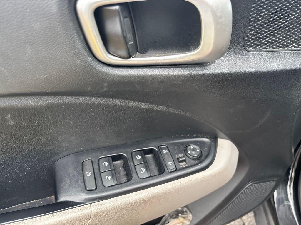 used 2022 Hyundai Venue car, priced at $15,800