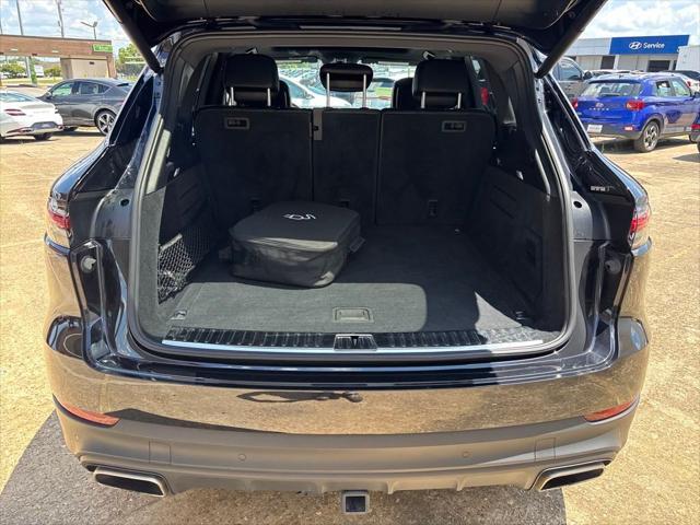 used 2020 Porsche Cayenne E-Hybrid car, priced at $53,500