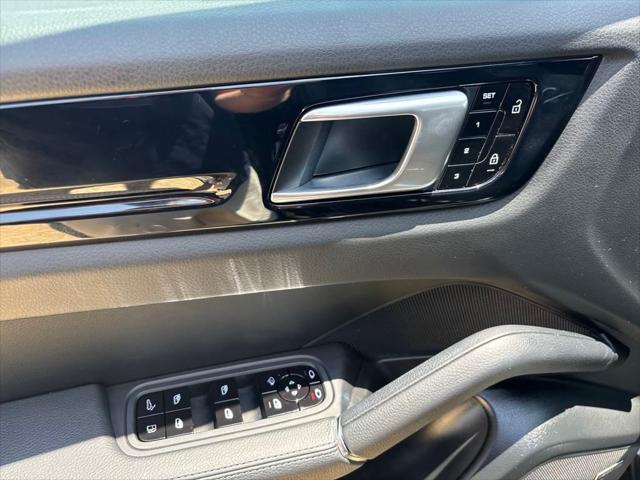 used 2020 Porsche Cayenne E-Hybrid car, priced at $53,500