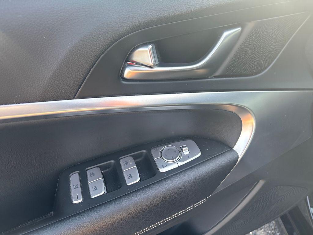 used 2019 Genesis G70 car, priced at $22,300