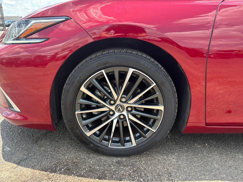 used 2024 Lexus ES 350 car, priced at $39,999
