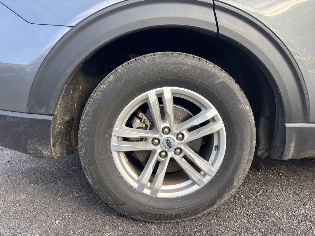 used 2023 Ford Explorer car, priced at $29,900