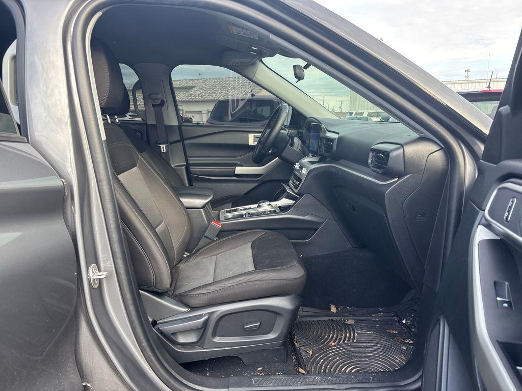 used 2023 Ford Explorer car, priced at $29,900