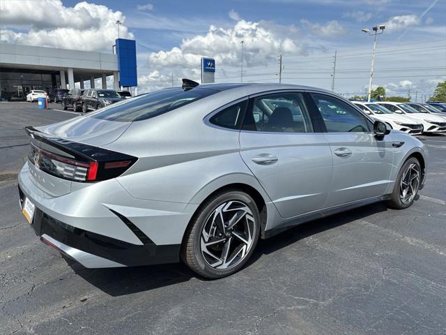 new 2024 Hyundai Sonata car, priced at $31,910