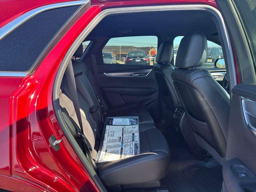 used 2021 Cadillac XT5 car, priced at $24,500