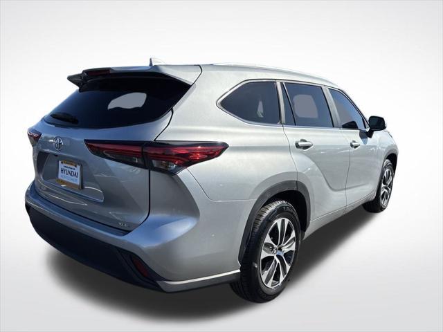used 2023 Toyota Highlander car, priced at $36,200