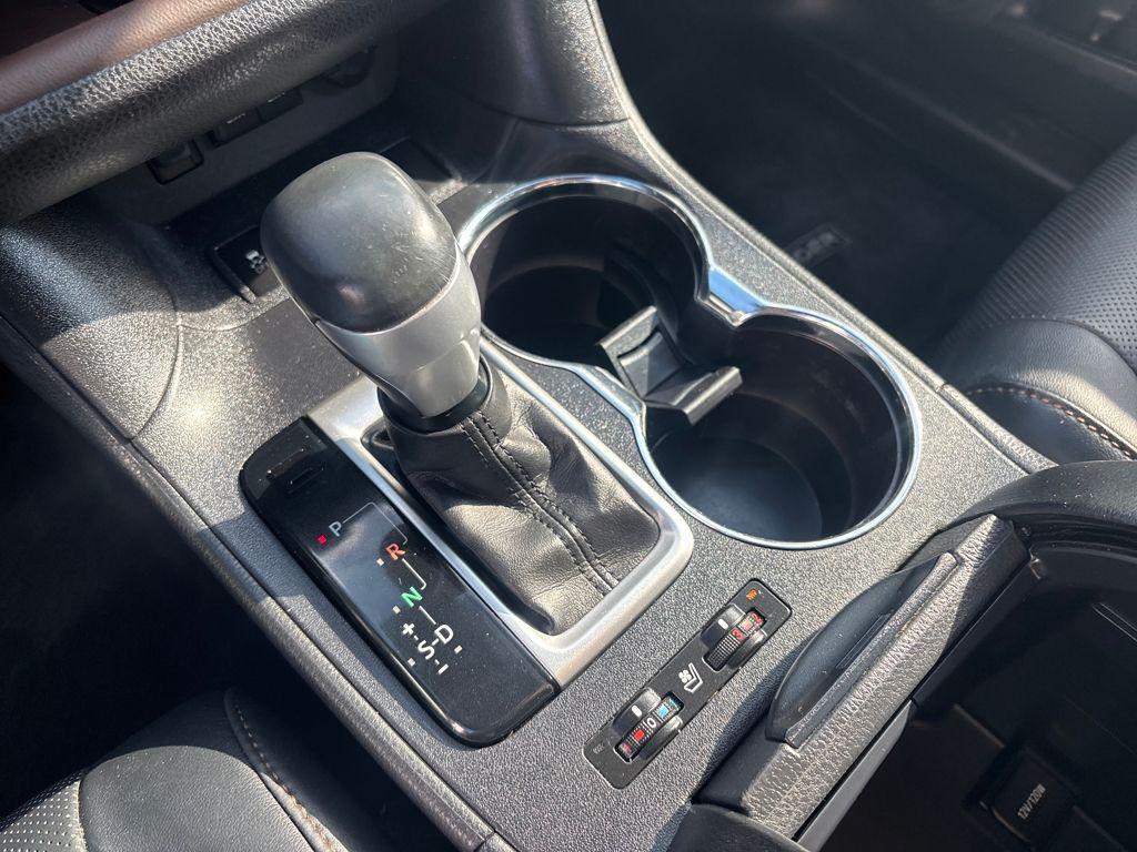 used 2017 Toyota Highlander Hybrid car, priced at $22,000