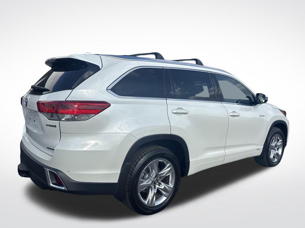 used 2017 Toyota Highlander Hybrid car, priced at $22,000