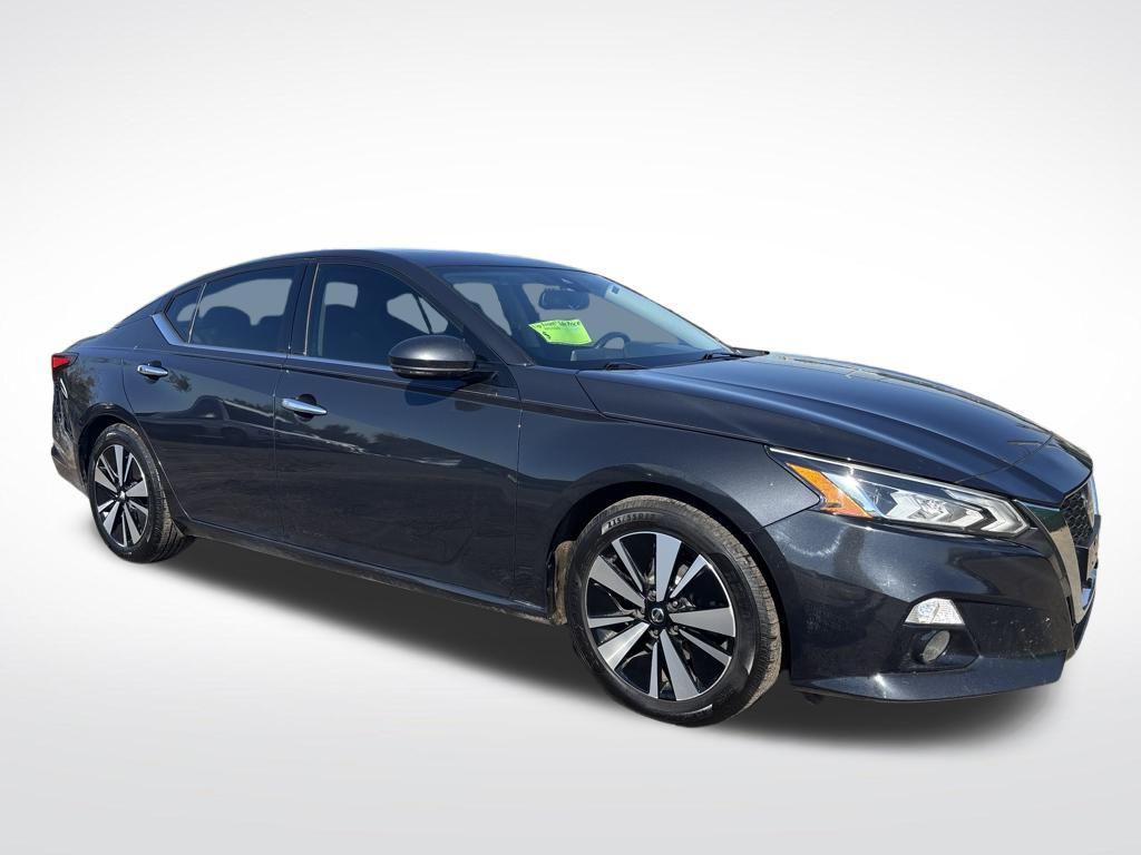 used 2020 Nissan Altima car, priced at $11,899