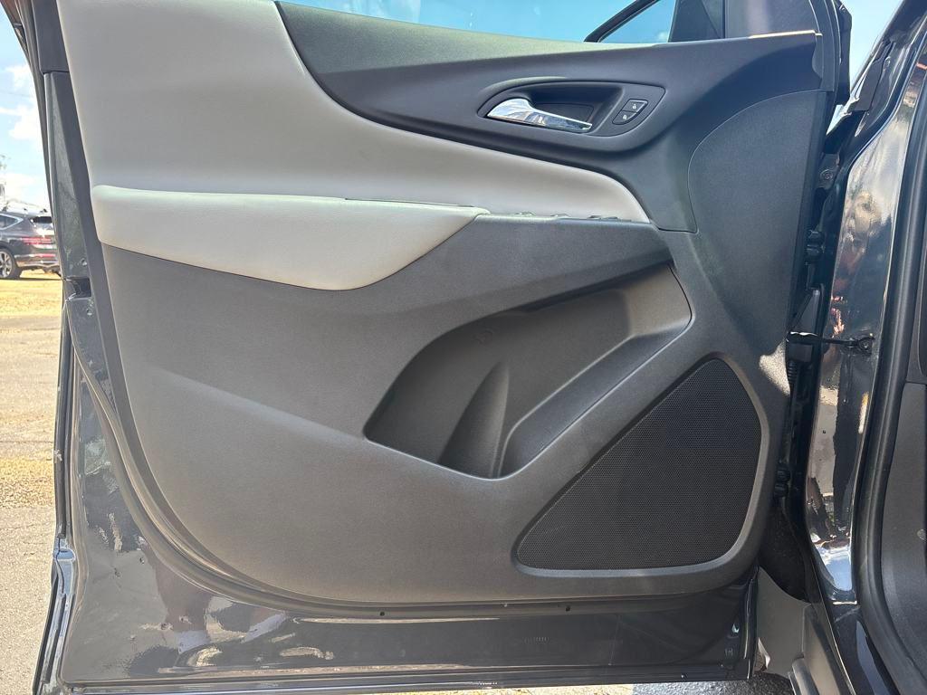 used 2022 Chevrolet Equinox car, priced at $19,650