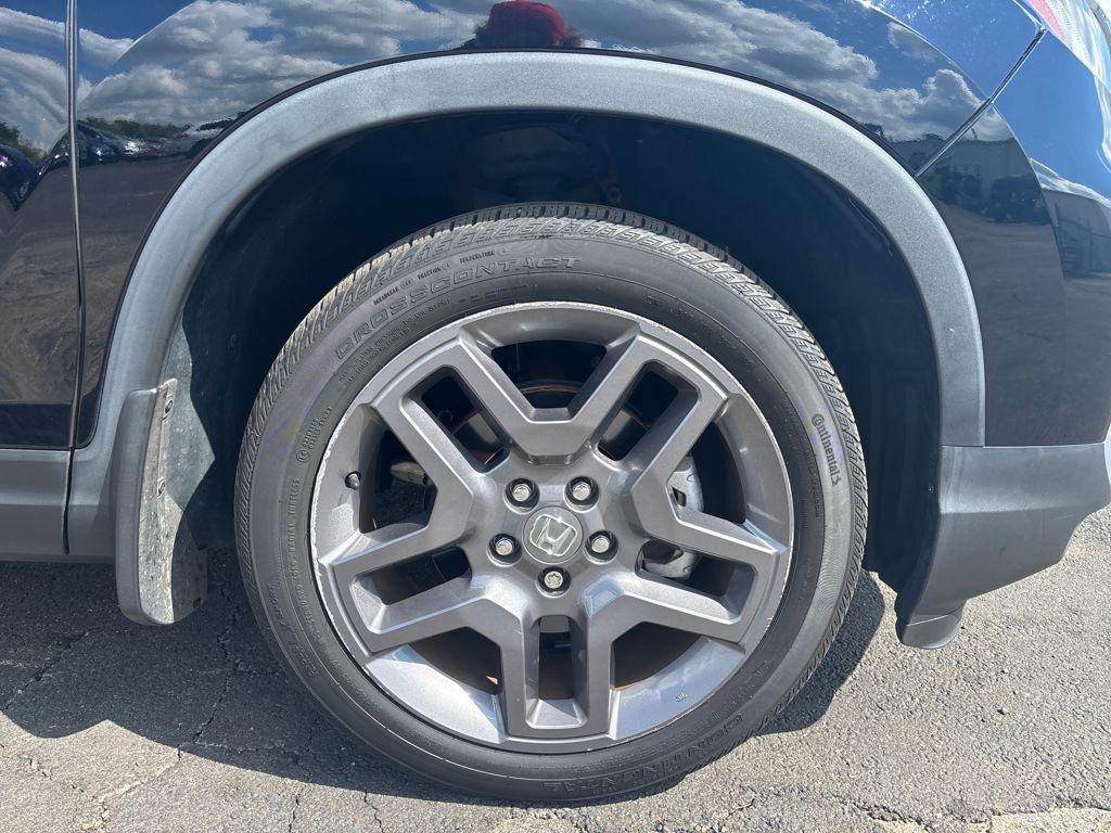 used 2022 Honda Passport car, priced at $30,900