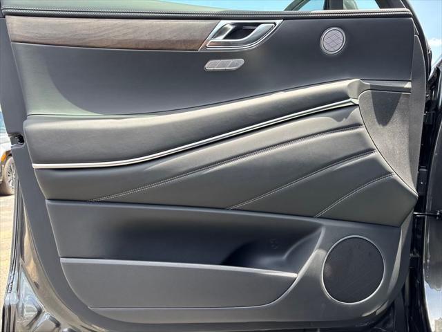 new 2025 Genesis GV80 car, priced at $65,020