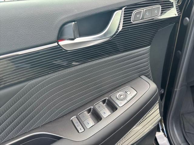 used 2025 Hyundai Palisade car, priced at $51,500