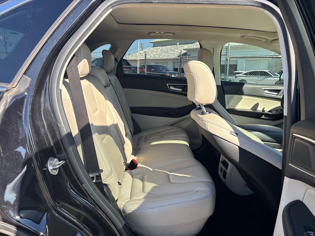 used 2022 Ford Edge car, priced at $19,000