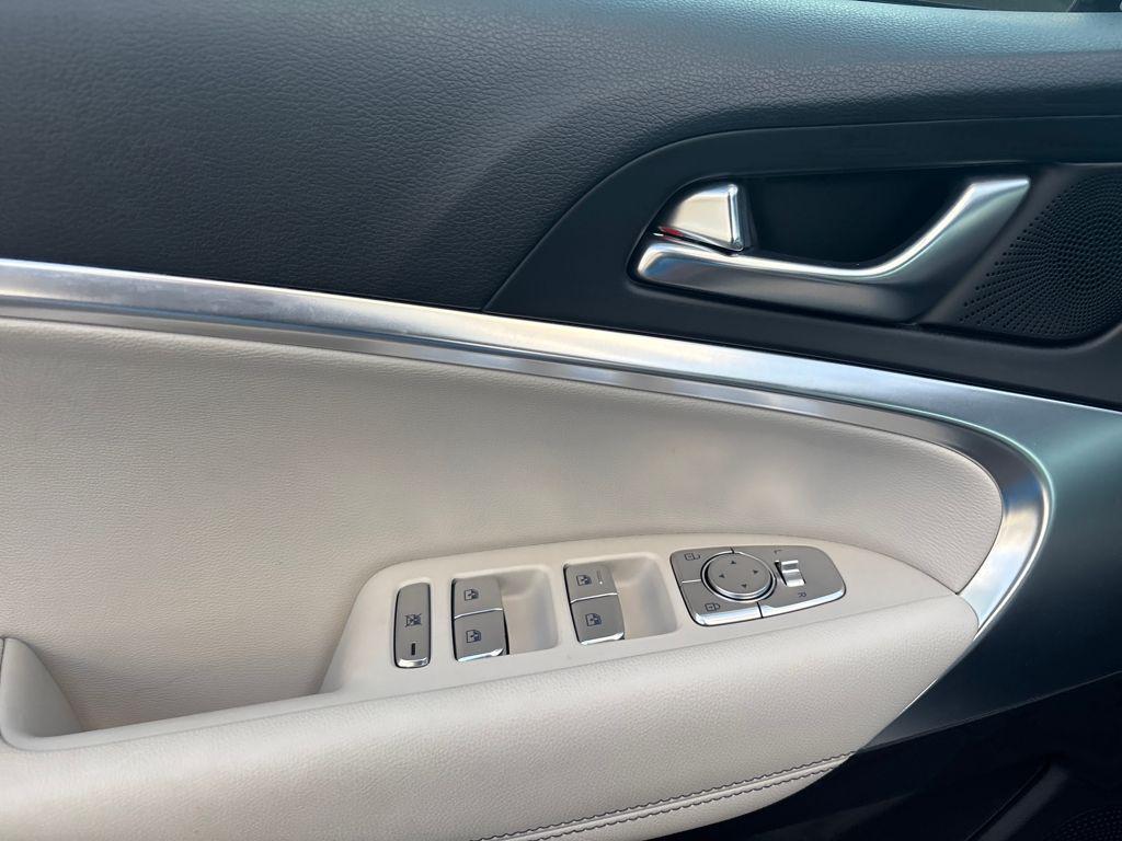 used 2025 Genesis G70 car, priced at $35,900