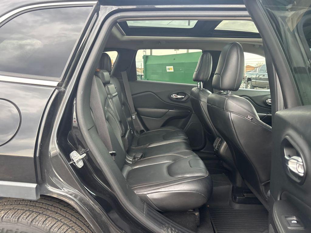 used 2014 Jeep Cherokee car, priced at $9,000