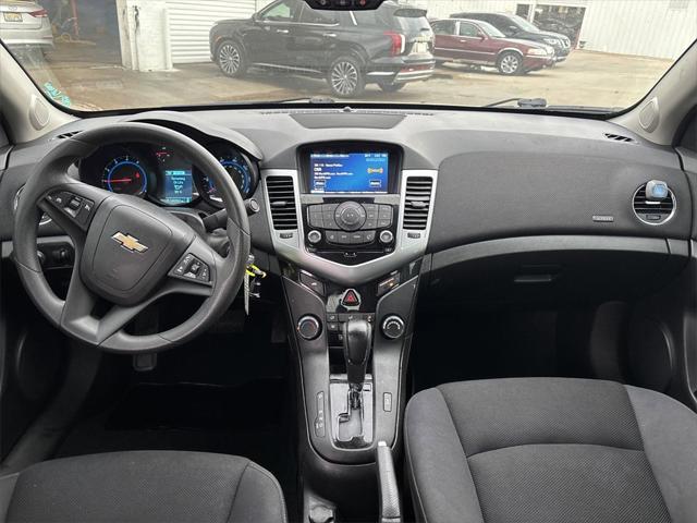 used 2016 Chevrolet Cruze Limited car, priced at $8,200