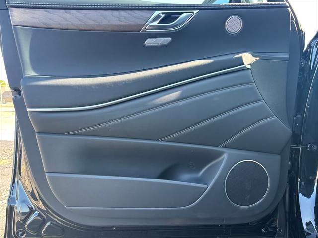 new 2025 Genesis GV80 car, priced at $65,589