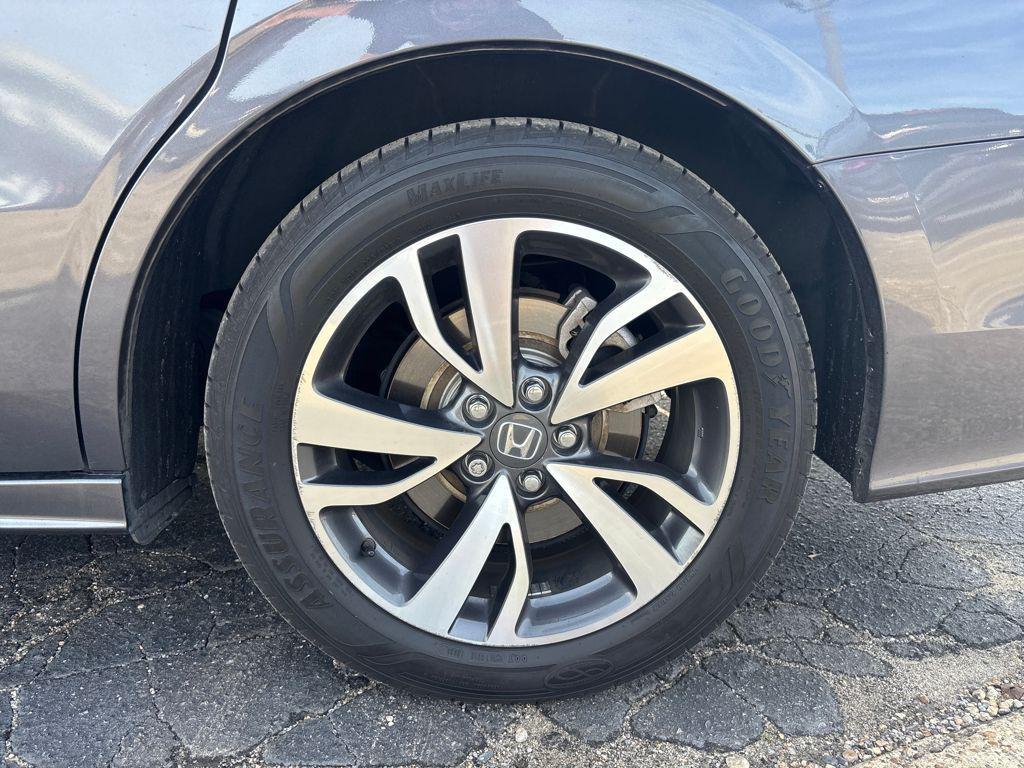 used 2022 Honda Odyssey car, priced at $31,100