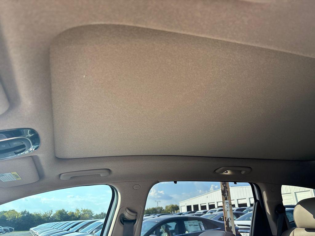 used 2021 Hyundai Santa Fe car, priced at $16,000