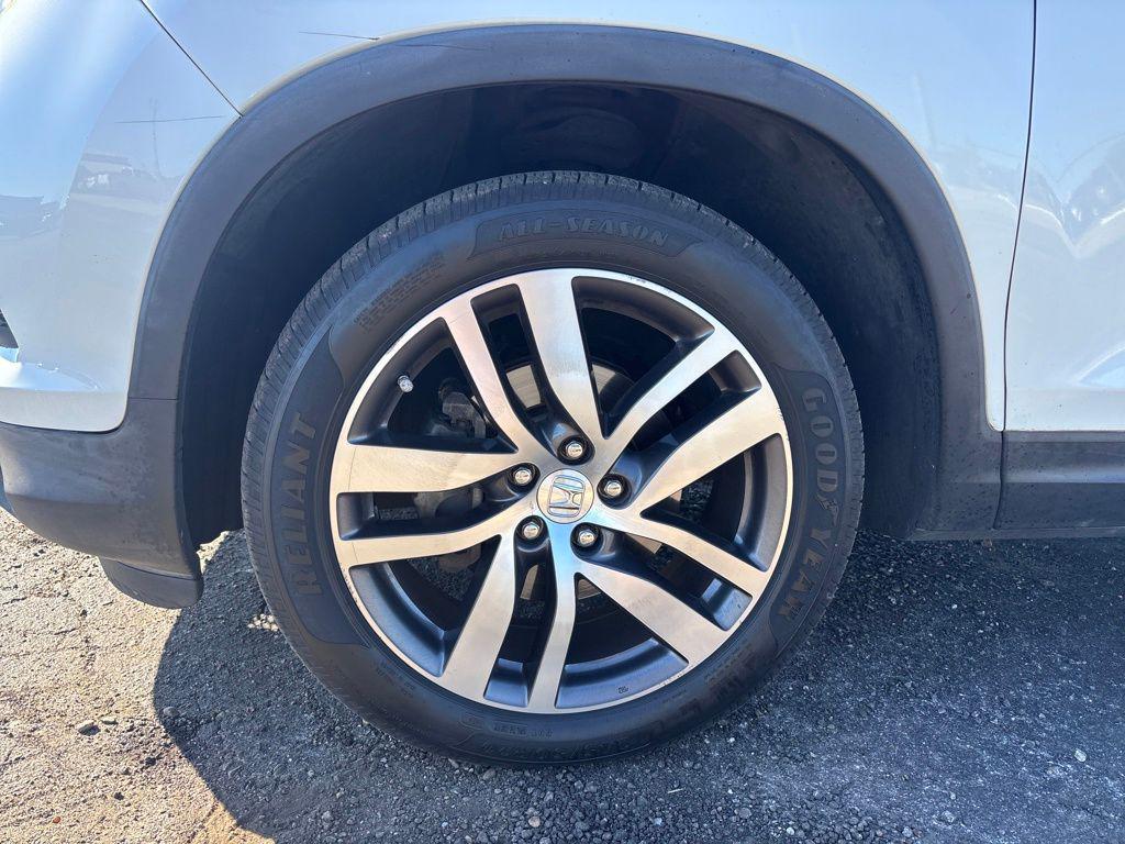 used 2016 Honda Pilot car, priced at $13,000